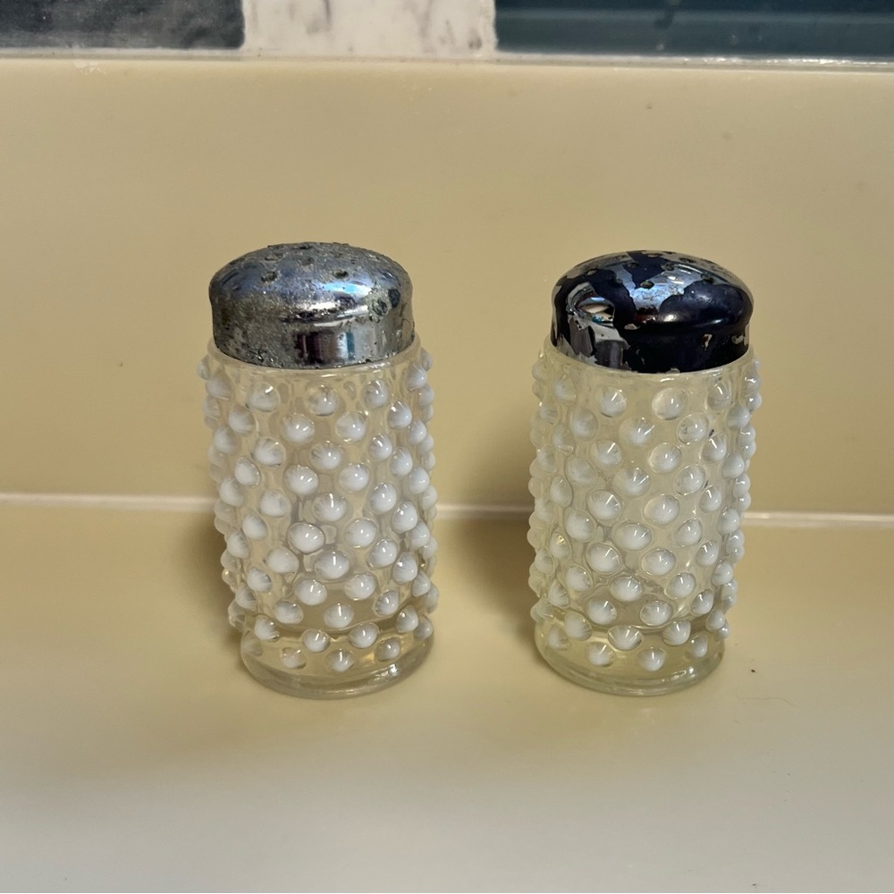 Opalescent Hobnail Salt & Pepper